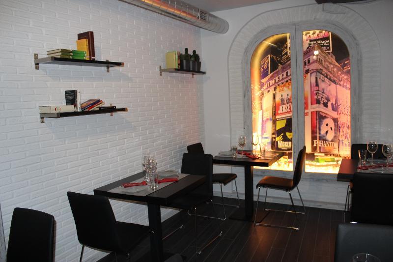 Hostal Le Vintage Ávila Exteriör bild